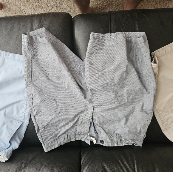 3 PAIRS SIZE 34 CALVIN KLIEN SHORTS - Picture 13 of 15